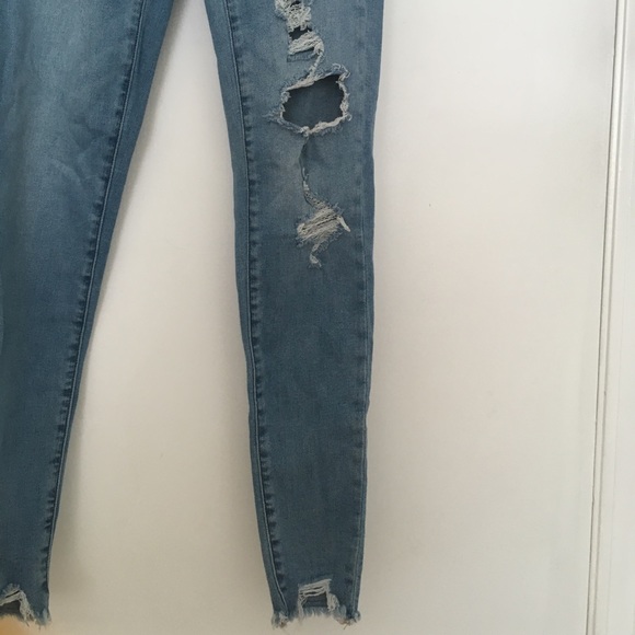 American Eagle low-rise skinny jeans - Picture 2 of 4